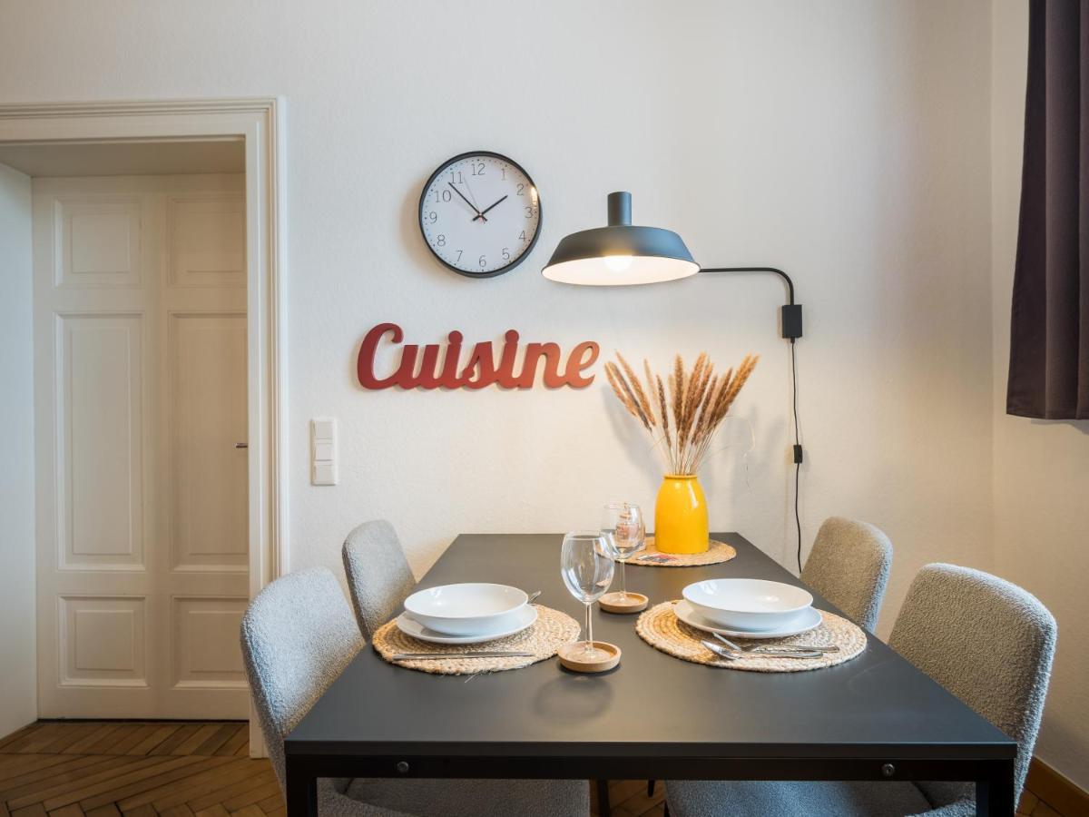 Schwarzlins Loftraum: Stylish Smart Apartment with Streaming & Nespresso Sankt Ingbert Exterior photo