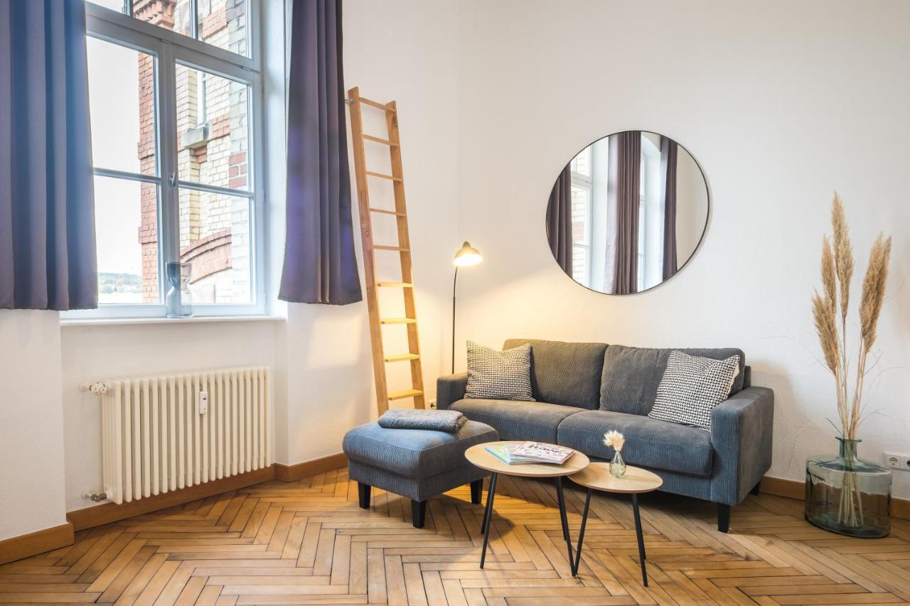 Schwarzlins Loftraum: Stylish Smart Apartment with Streaming & Nespresso Sankt Ingbert Exterior photo